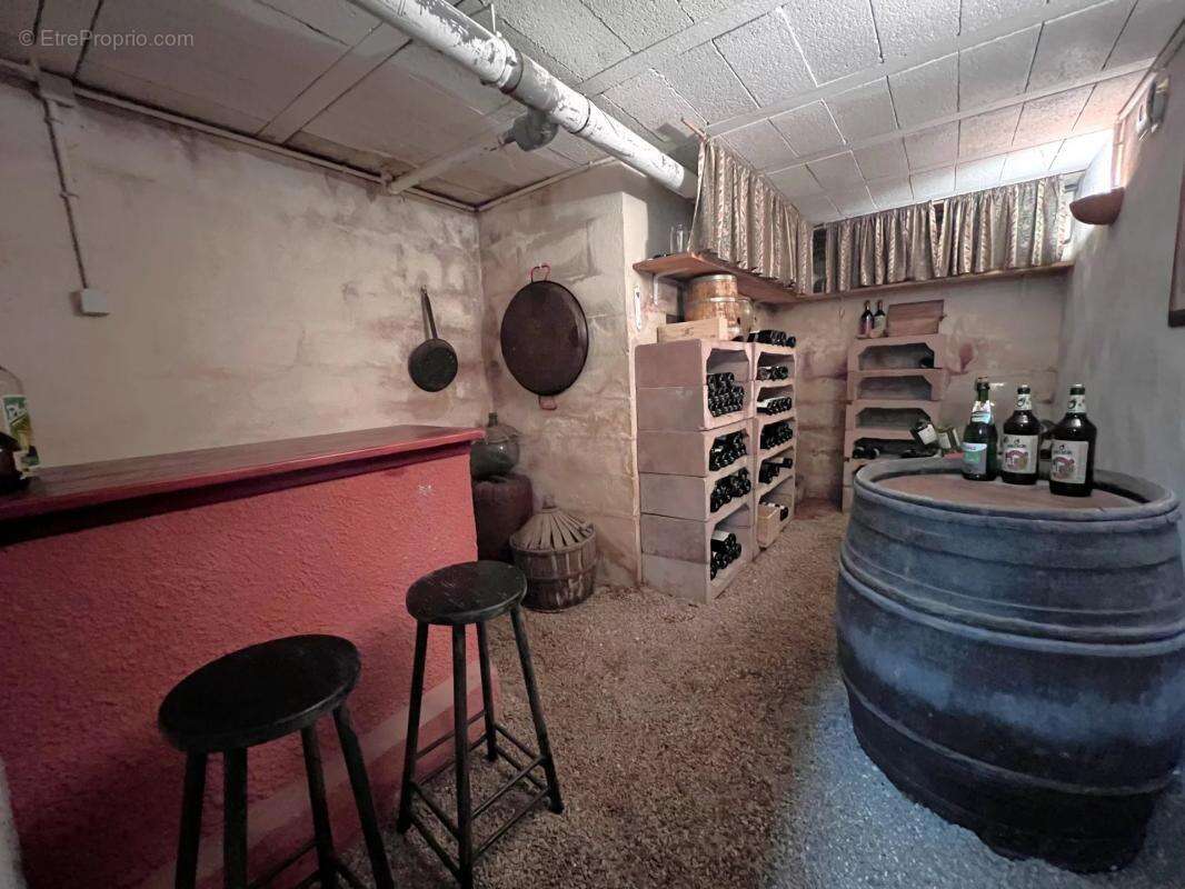 Maison à LES CLAYES-SOUS-BOIS