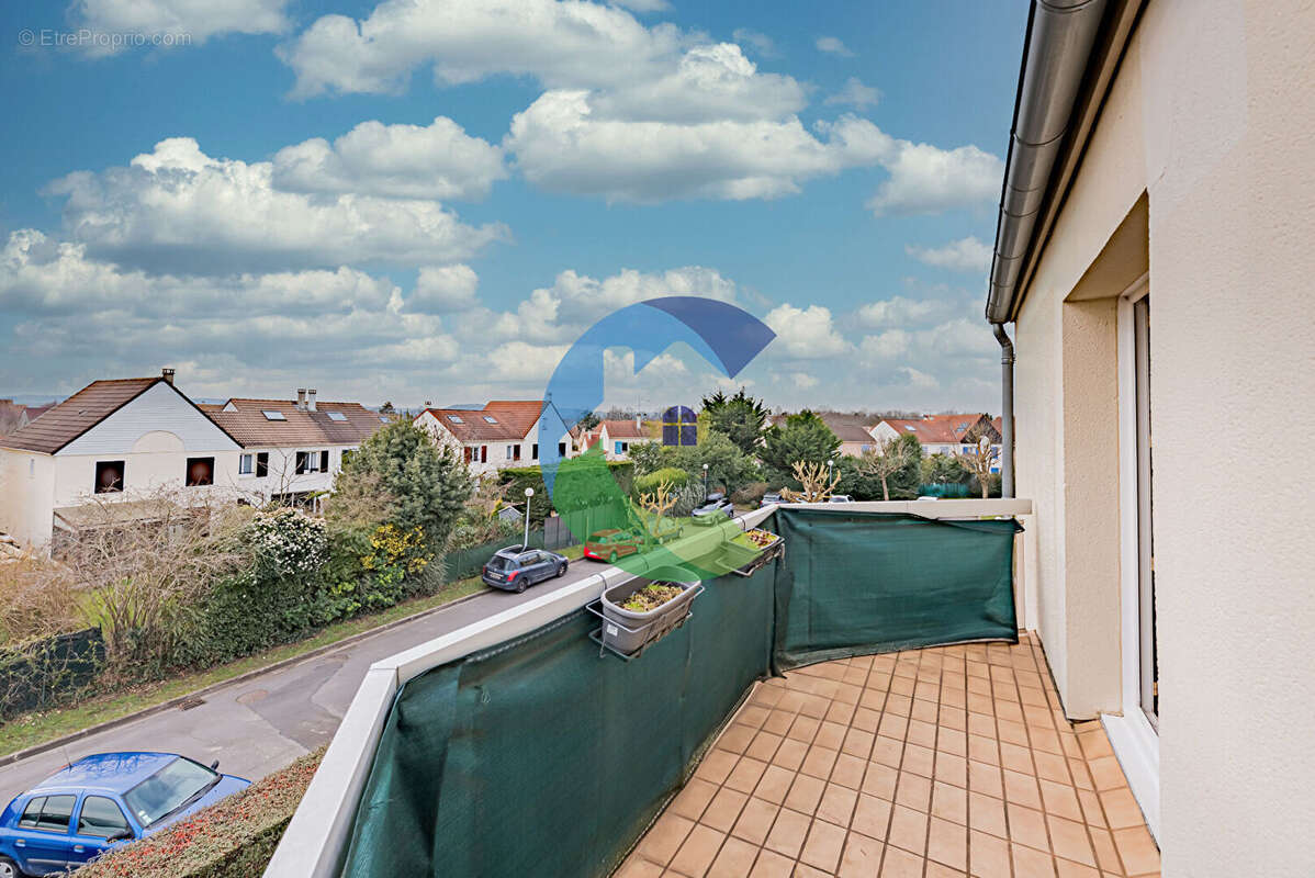 Appartement à EPINAY-SUR-ORGE