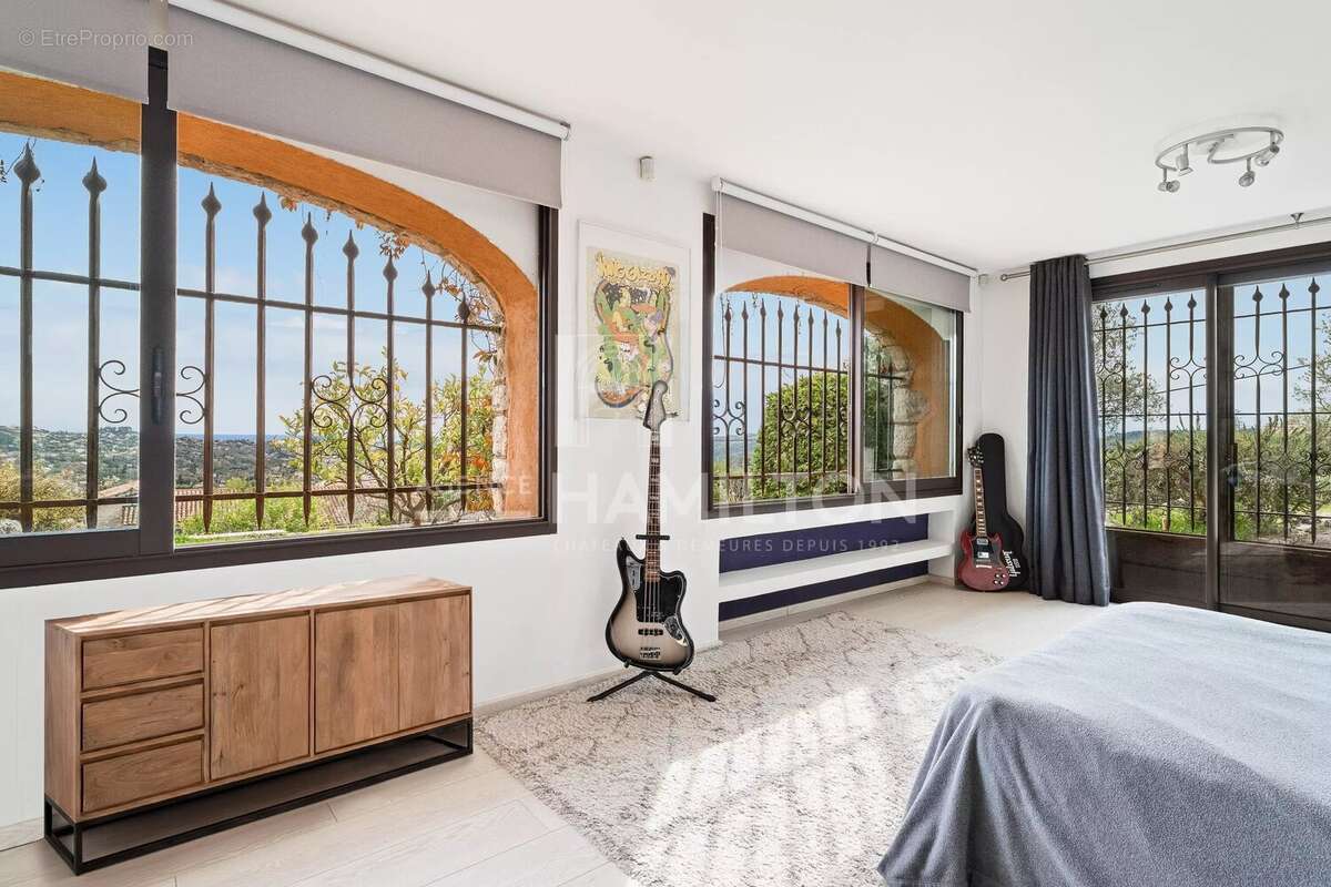 Maison à LA COLLE-SUR-LOUP