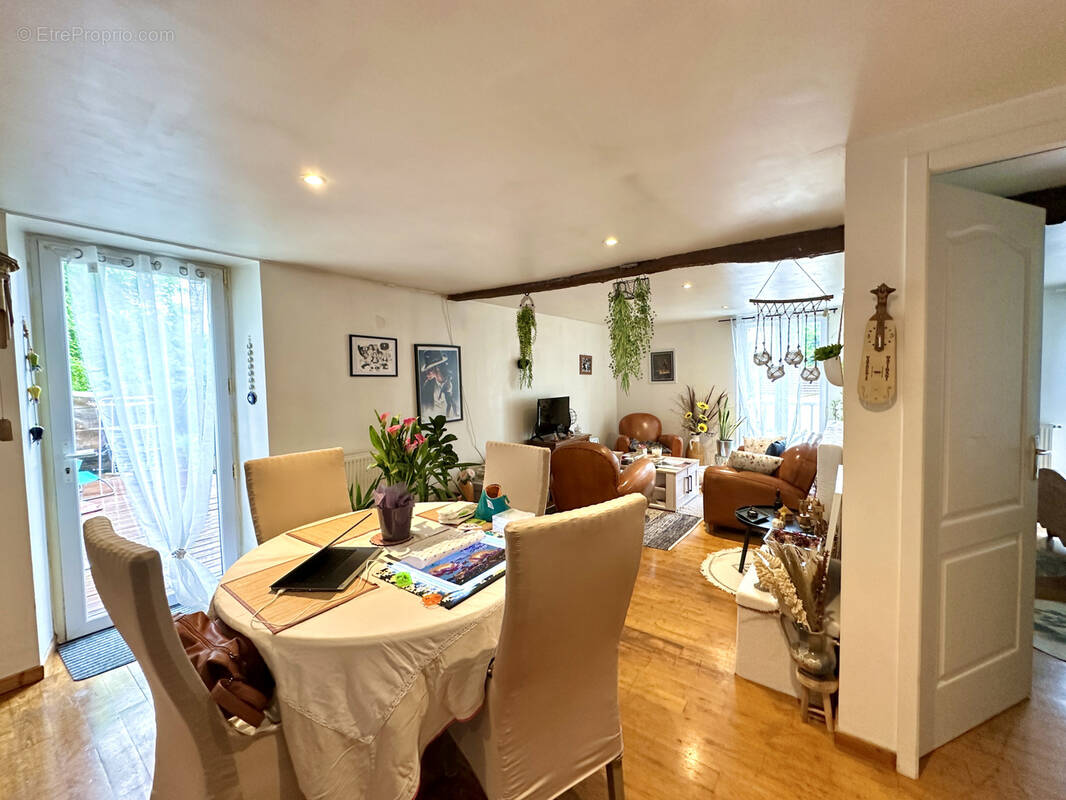 Appartement à SARLAT-LA-CANEDA