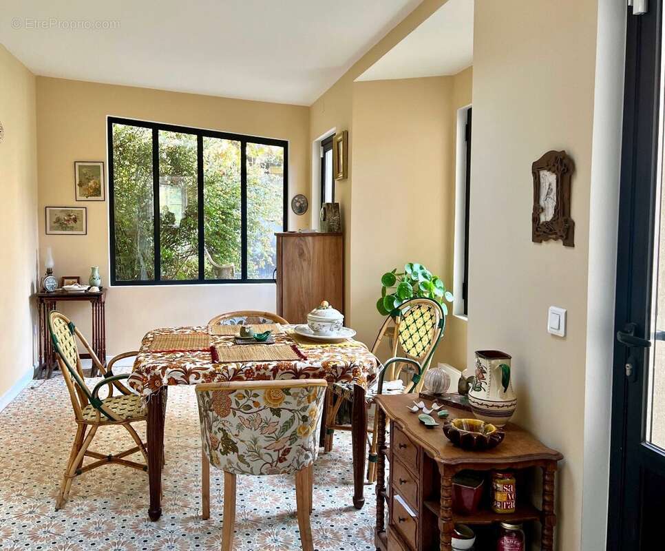 Maison de charme avec dépendances - photo 10