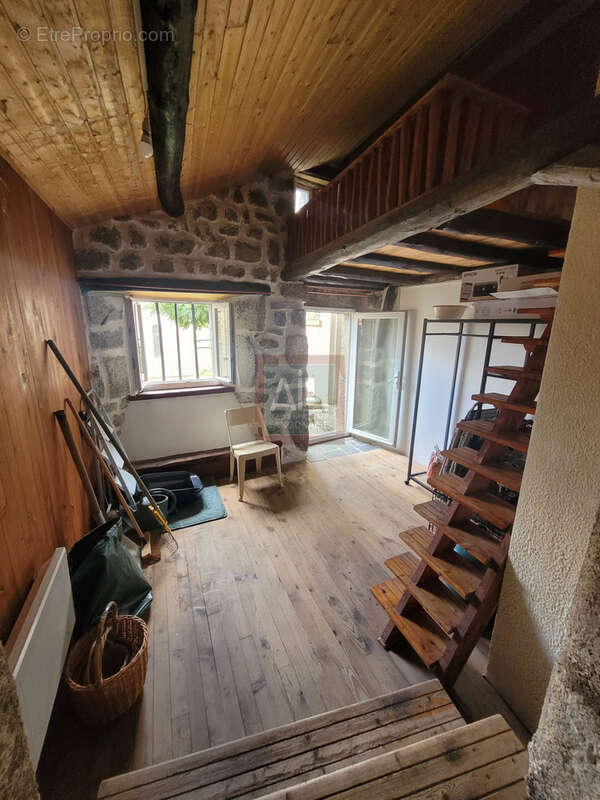 Maison à CHATEAUNEUF-DE-RANDON