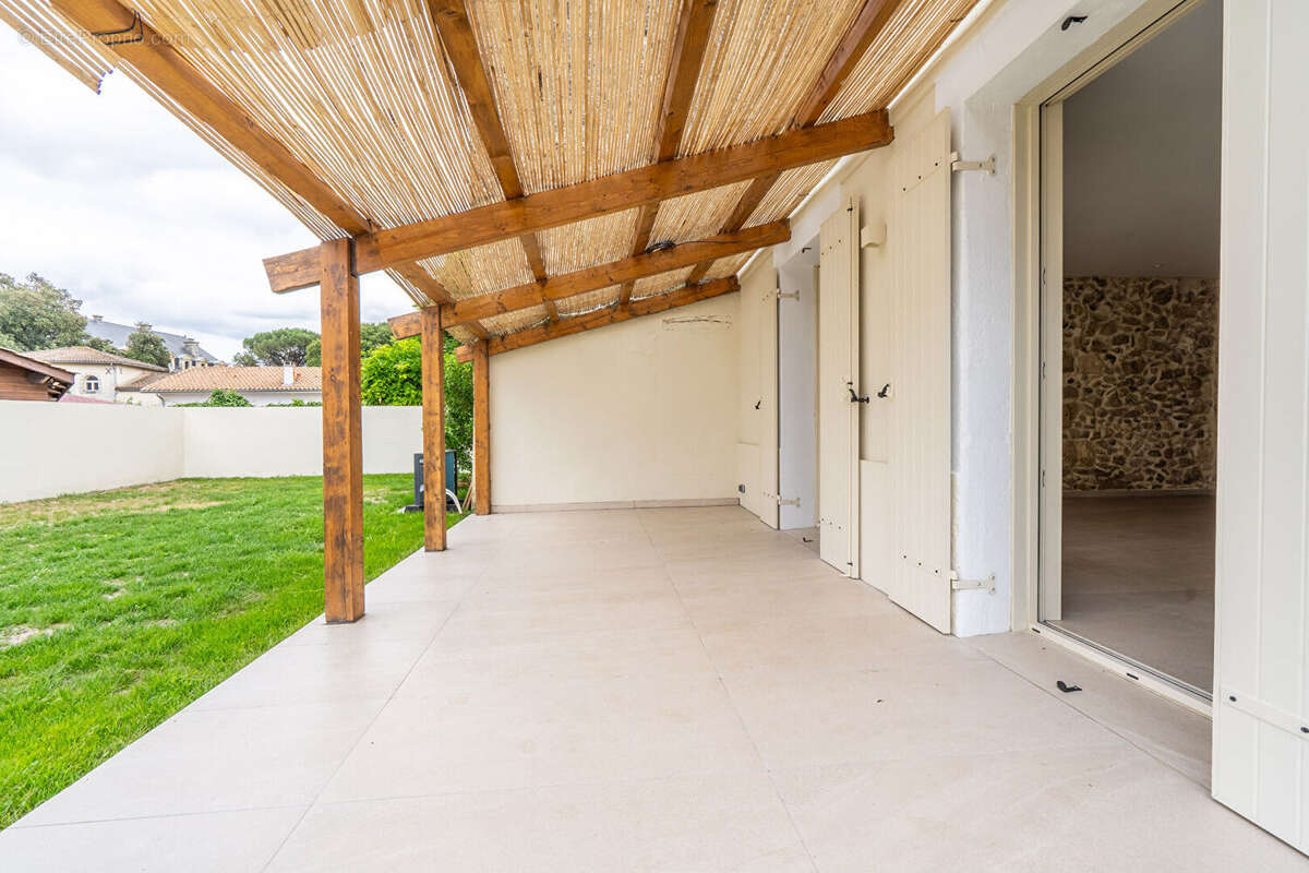 Maison à CADAUJAC