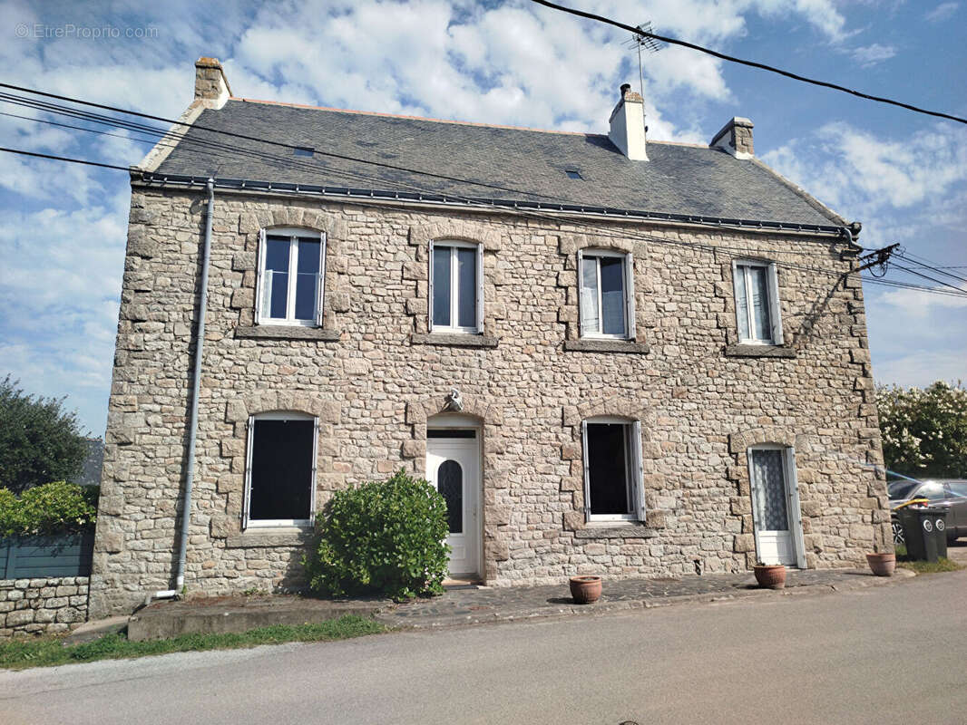 Maison à PLOUHARNEL