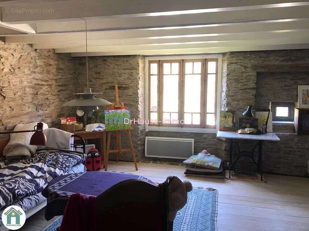 Maison à CUXAC-CABARDES