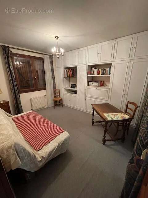 Maison à LE HAILLAN