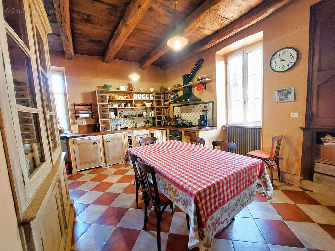 Maison à MONTCUQ