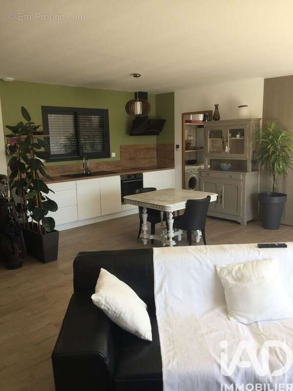 Maison 110 m² à Montmirat  - photo 4