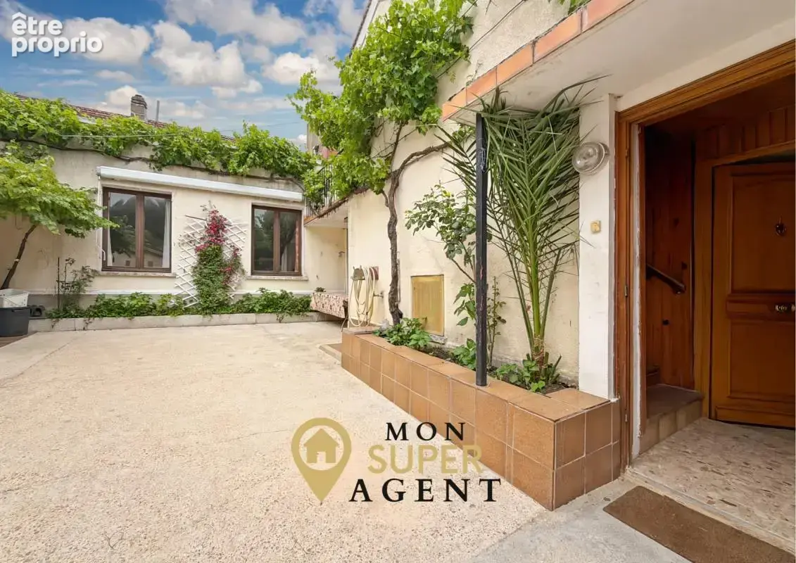 Maison à MAINCY
