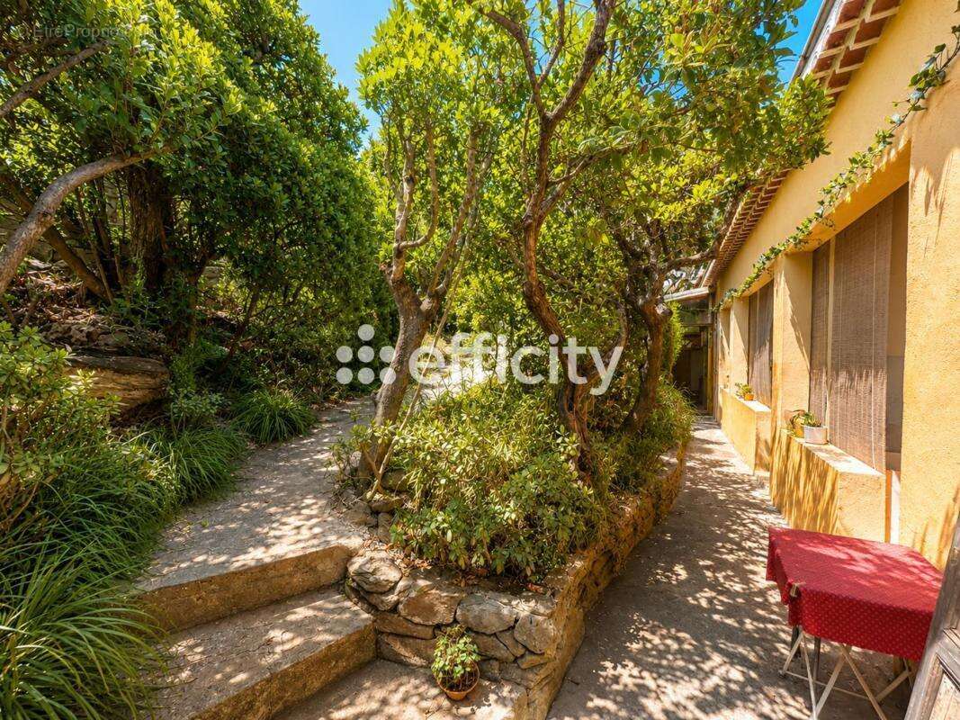 Appartement 127 m² à Hyeres  - photo 13