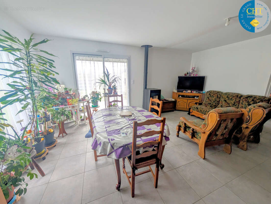 Maison à AUGAN
