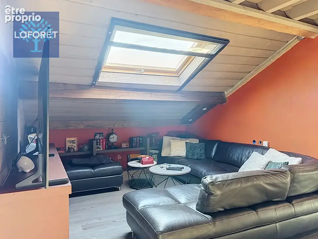 Appartement Saint Genis Laval 4 pièce(s) 117 m2 - photo 2