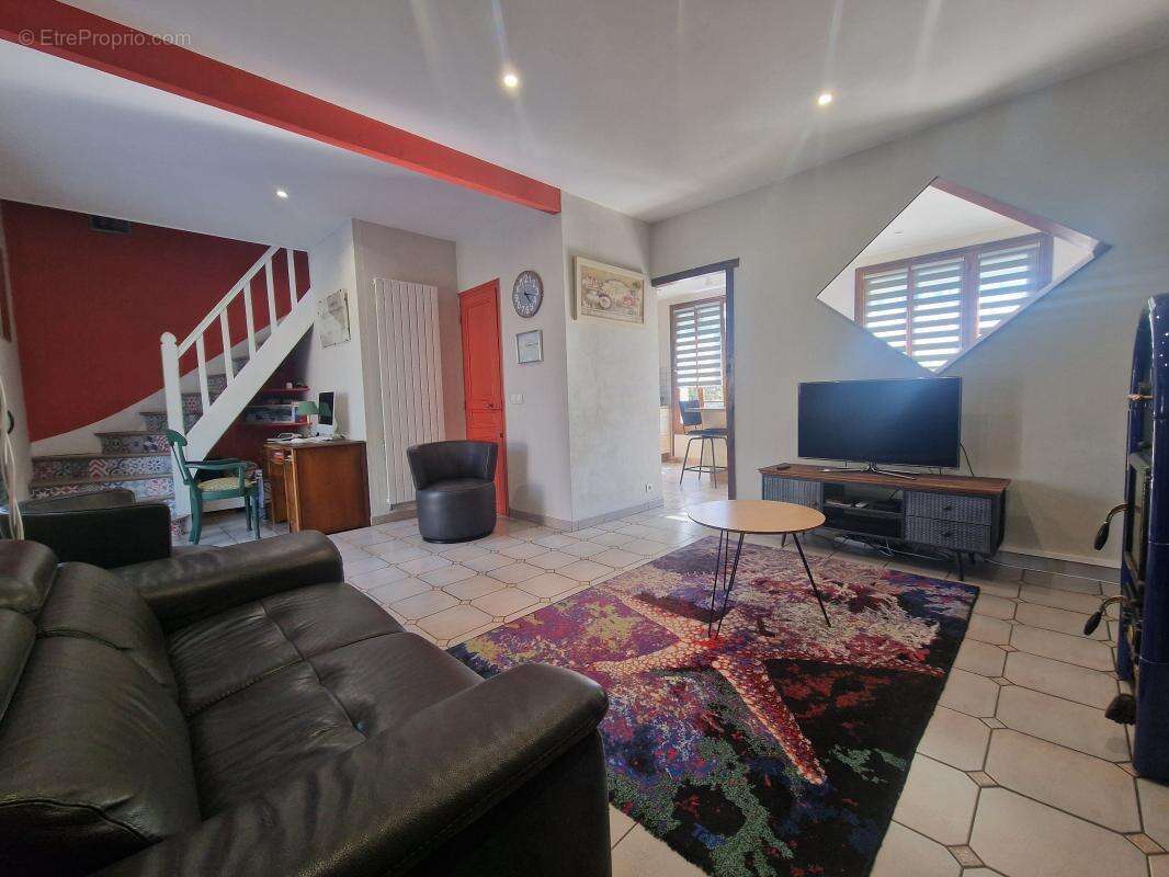 Maison à VAIRES-SUR-MARNE