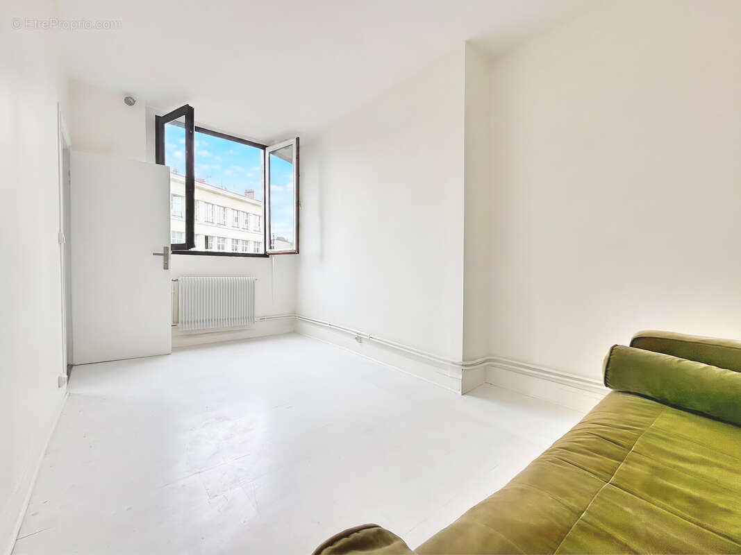 Appartement à PARIS-3E