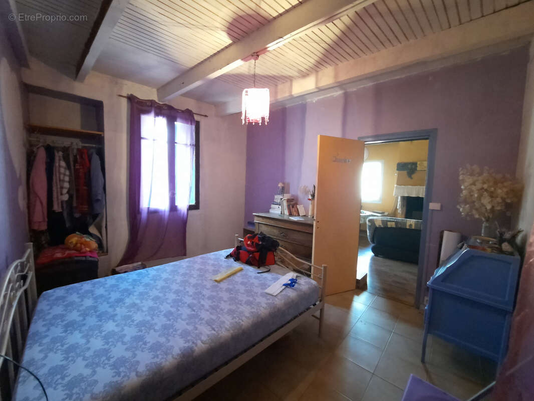 Maison à SAINT-JEAN-DU-BRUEL