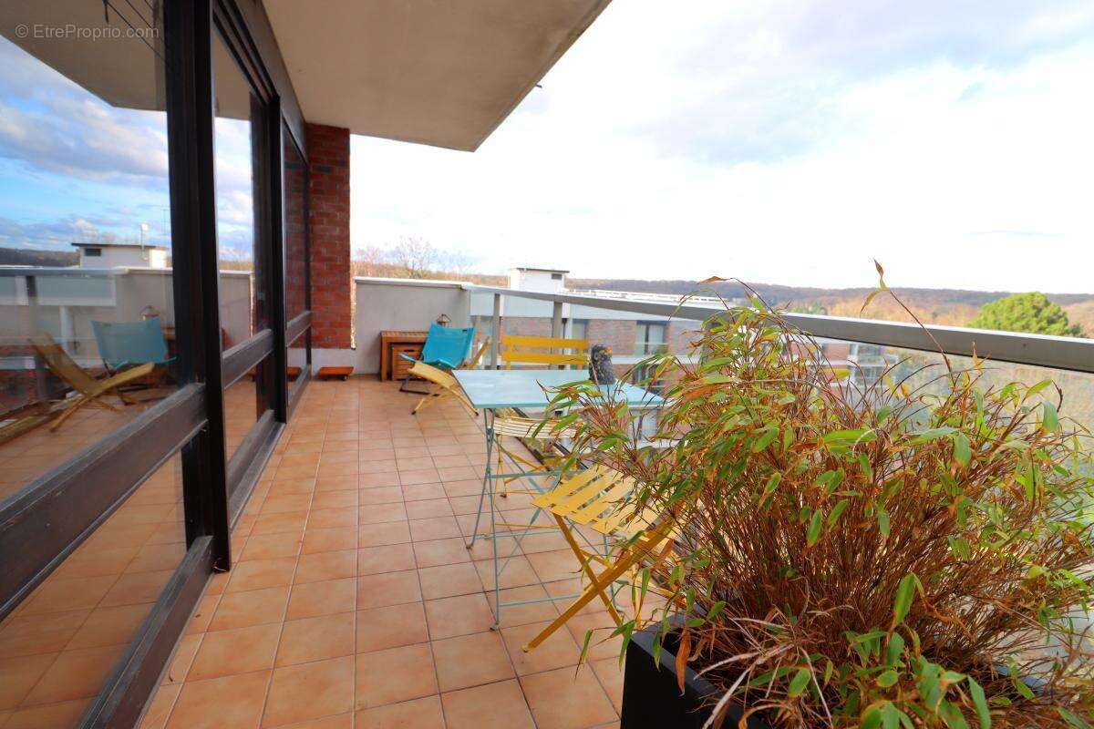 Appartement à JOUY-EN-JOSAS