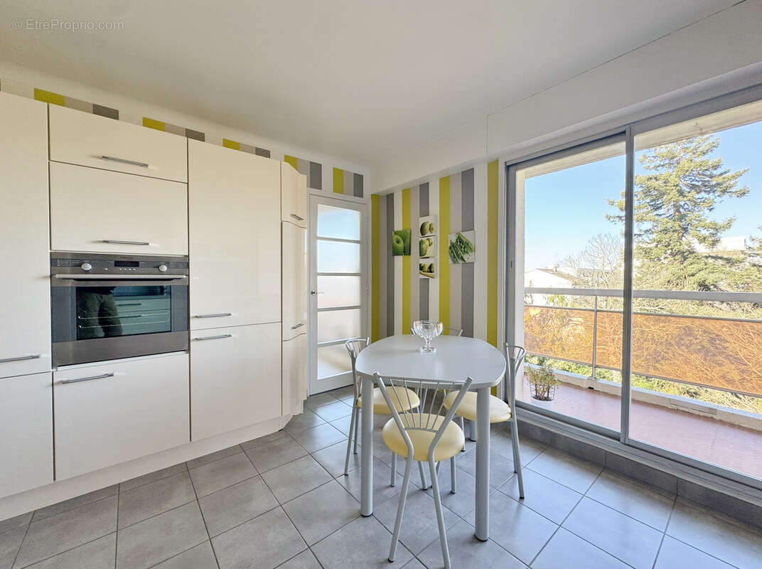 Appartement en Duplex Dernier Etage Entièrement sur Terrasses - photo 8