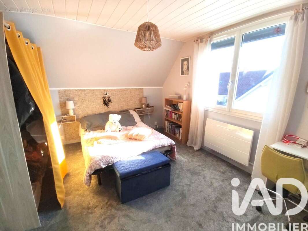 Maison 110 m² à Saint-Leonard  - photo 6