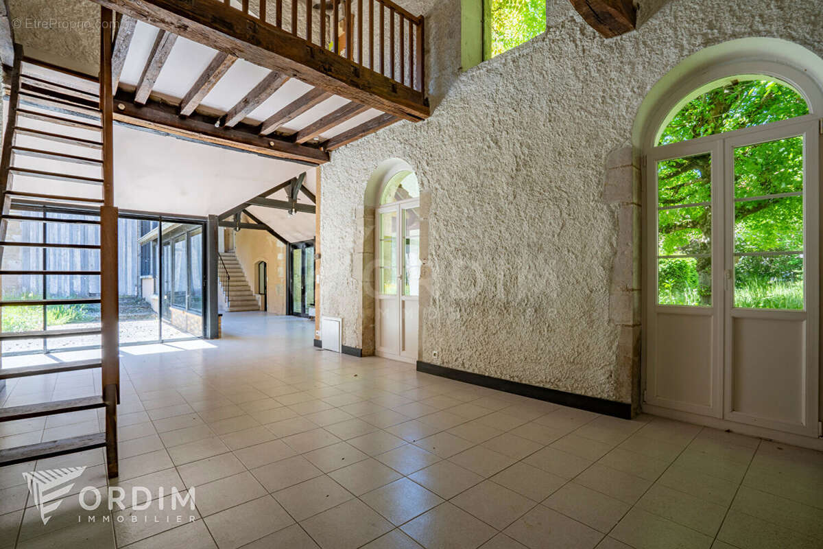 Maison à L'ISLE-SUR-SEREIN