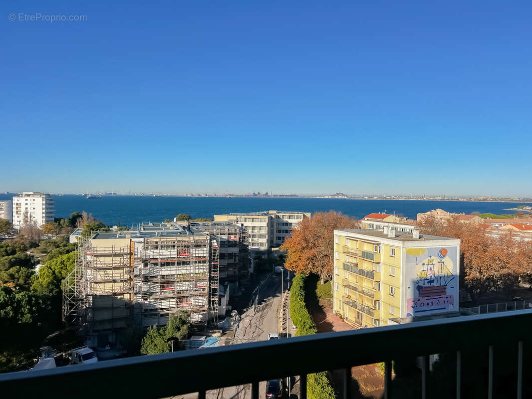 Appartement à PORT-DE-BOUC