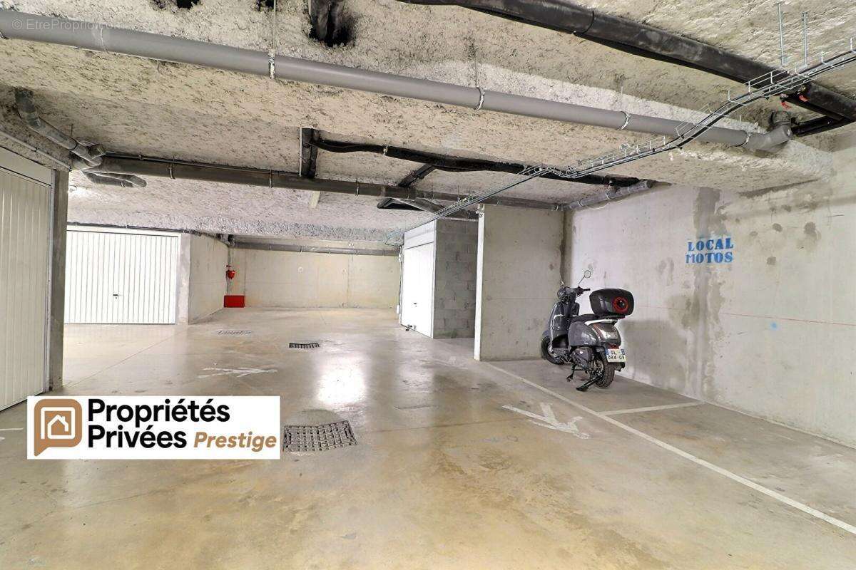Appartement à MARSEILLE-11E