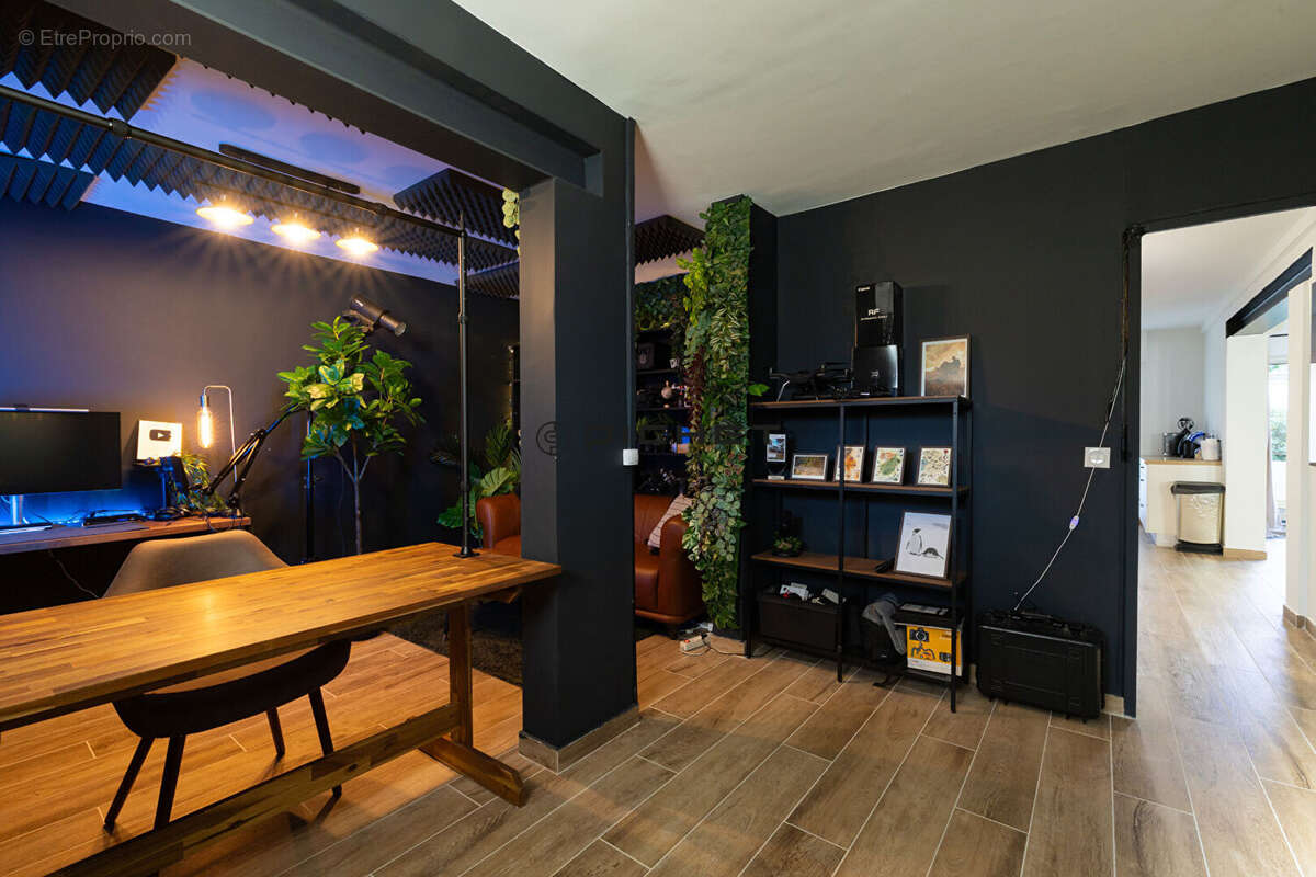Appartement à MARSEILLE-9E