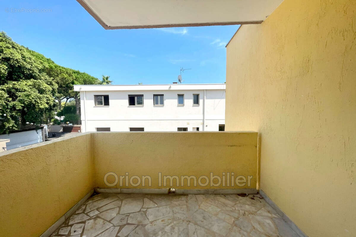 Appartement à MANDELIEU-LA-NAPOULE