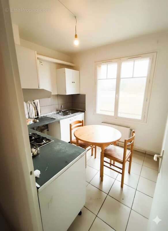 Appartement à SAINTE-GENEVIEVE-DES-BOIS