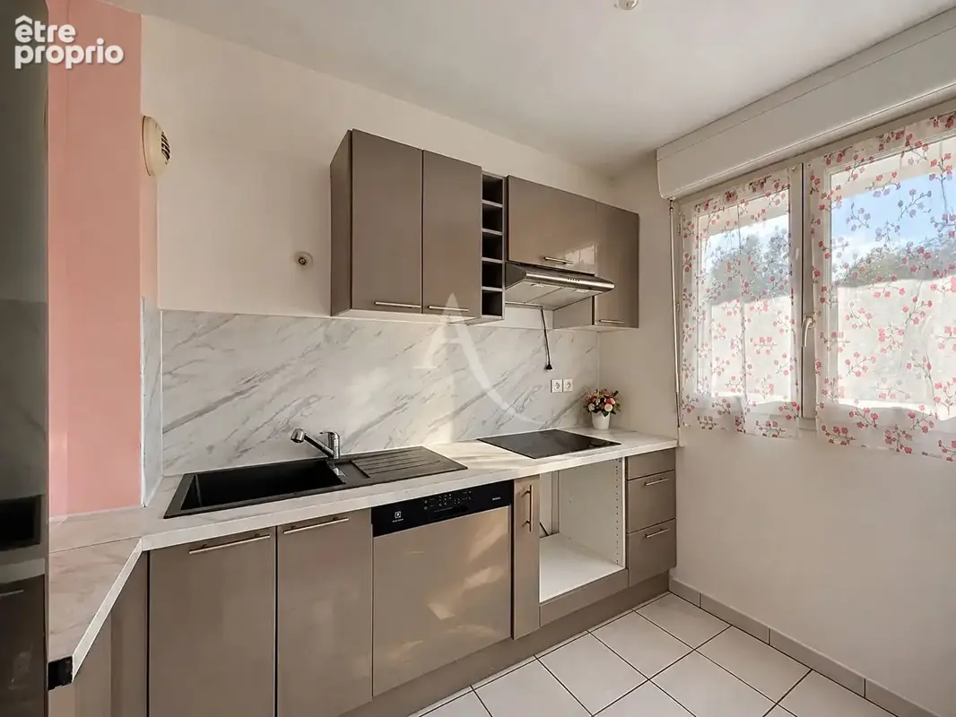 Appartement Meaux proche gare - 2 chambres - balcon - stationnement - DPC C - photo 8