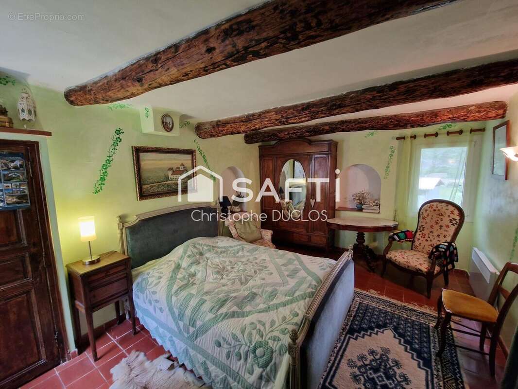 Maison 190 m² à Chateauneuf-Miravail  - photo 6