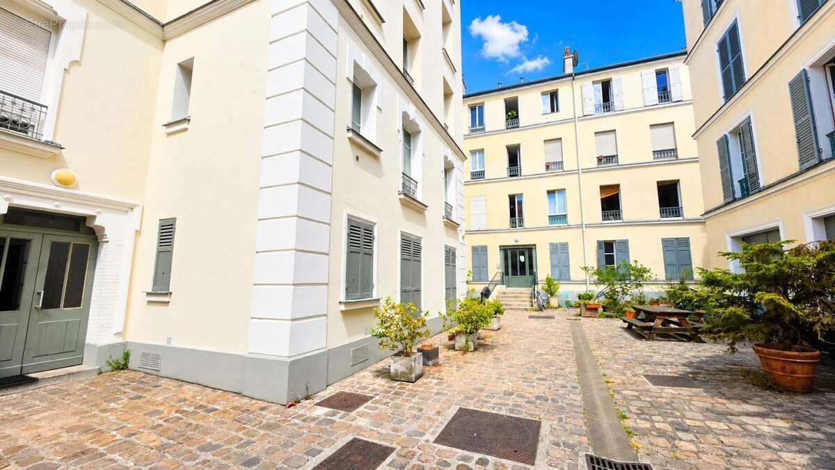 Appartement à PARIS-18E