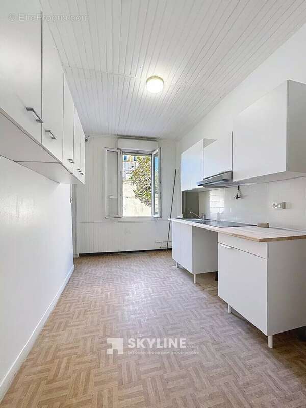 Appartement à MARSEILLE-13E