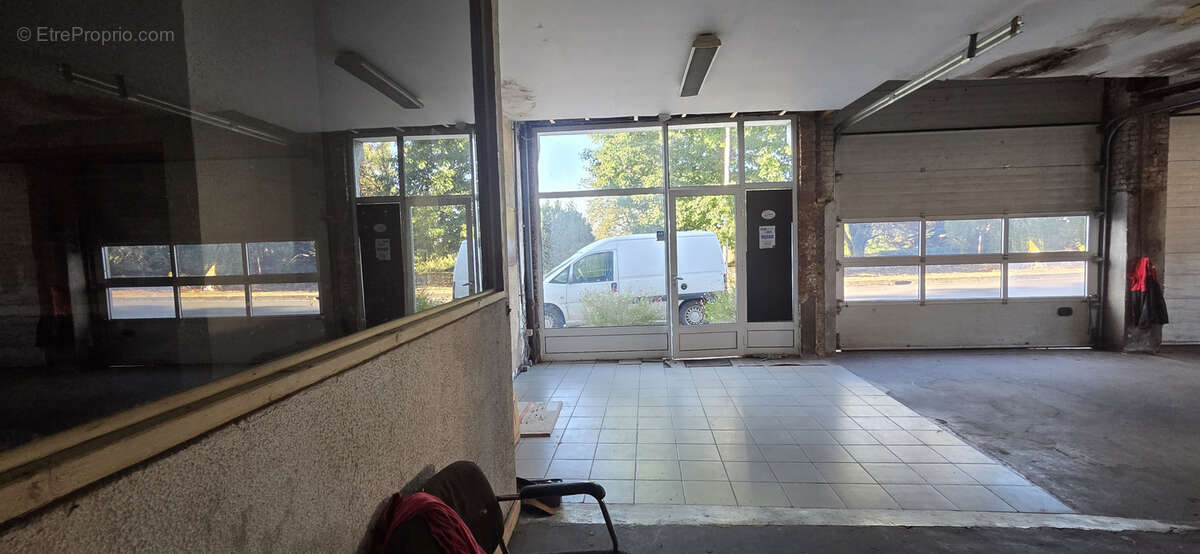 ENTREPOT de 500M2 +  MAISON 3 chambres - photo 15