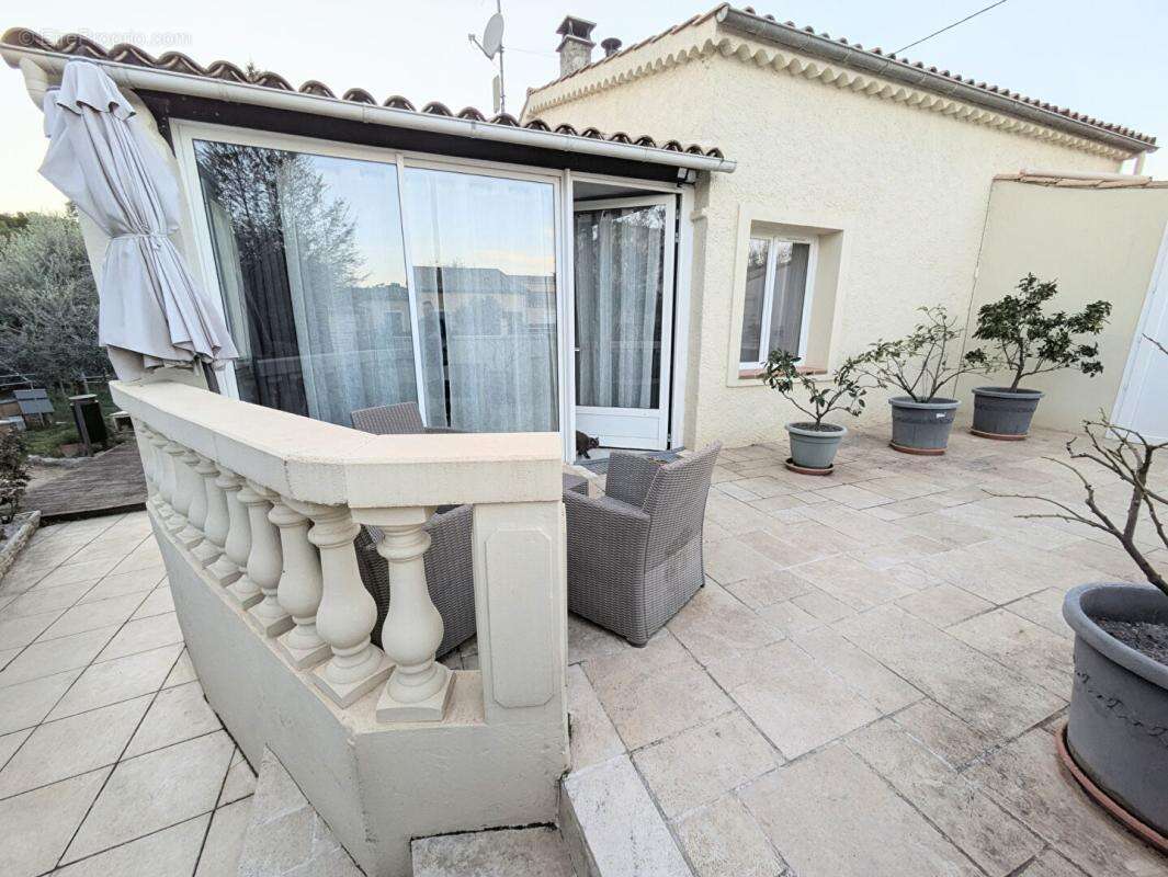 Maison à PEYRUIS