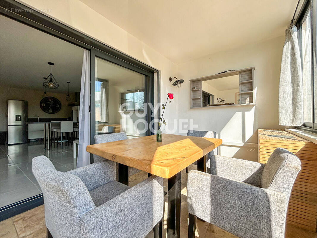 Appartement à L'ISLE-SUR-LA-SORGUE