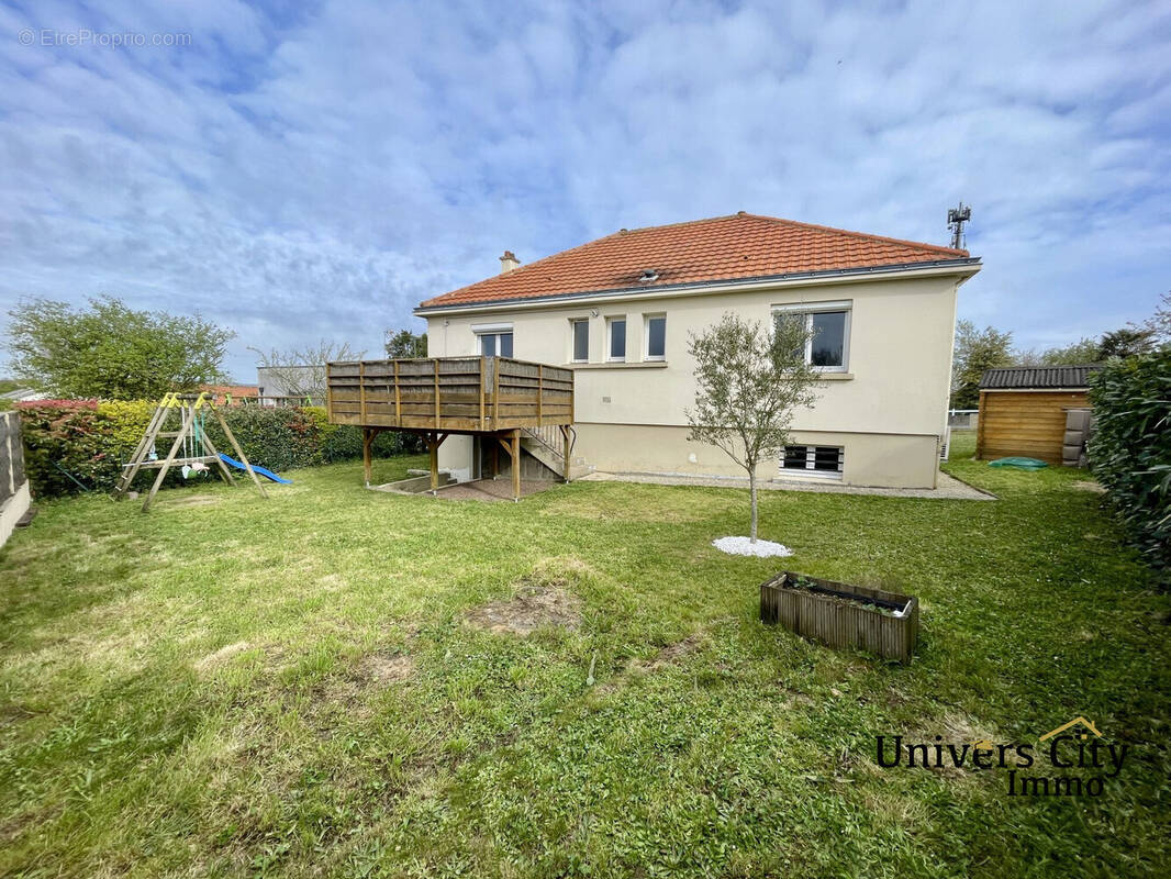 Maison à SAINT-PHILBERT-DE-BOUAINE