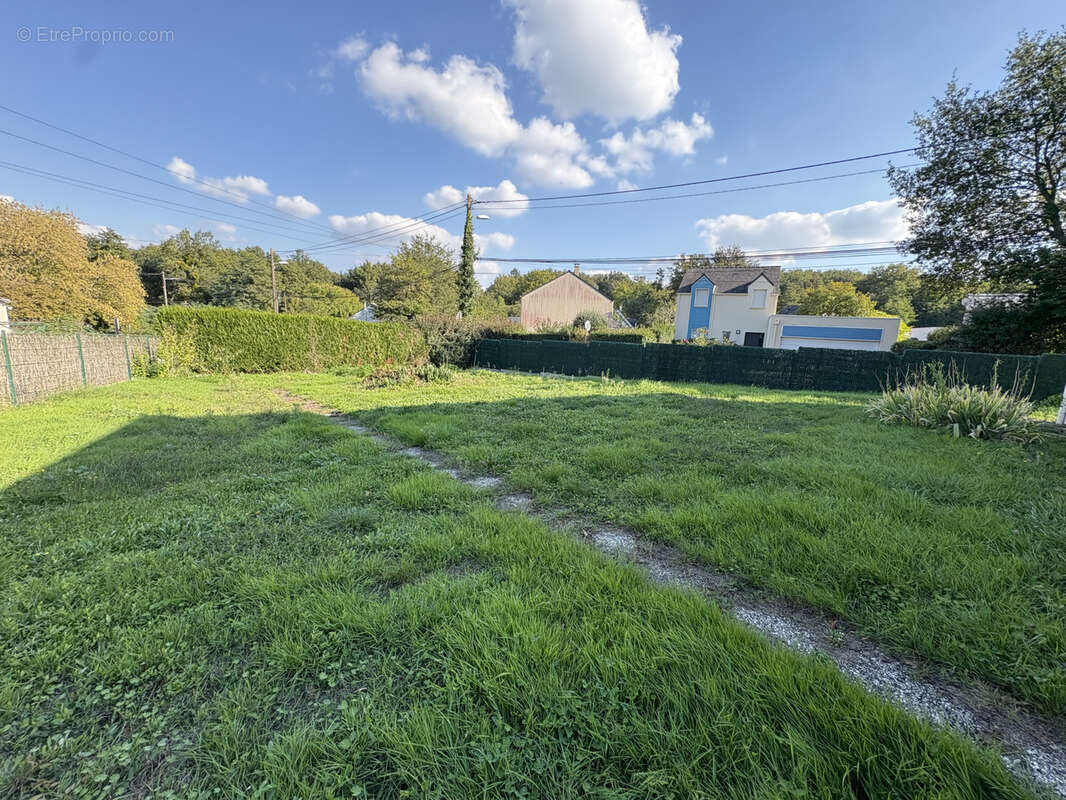 Terrain à LA CHAPELLE-SUR-ERDRE