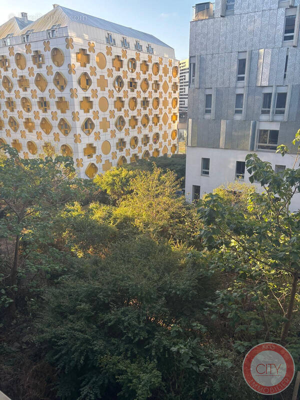 Appartement à PARIS-19E