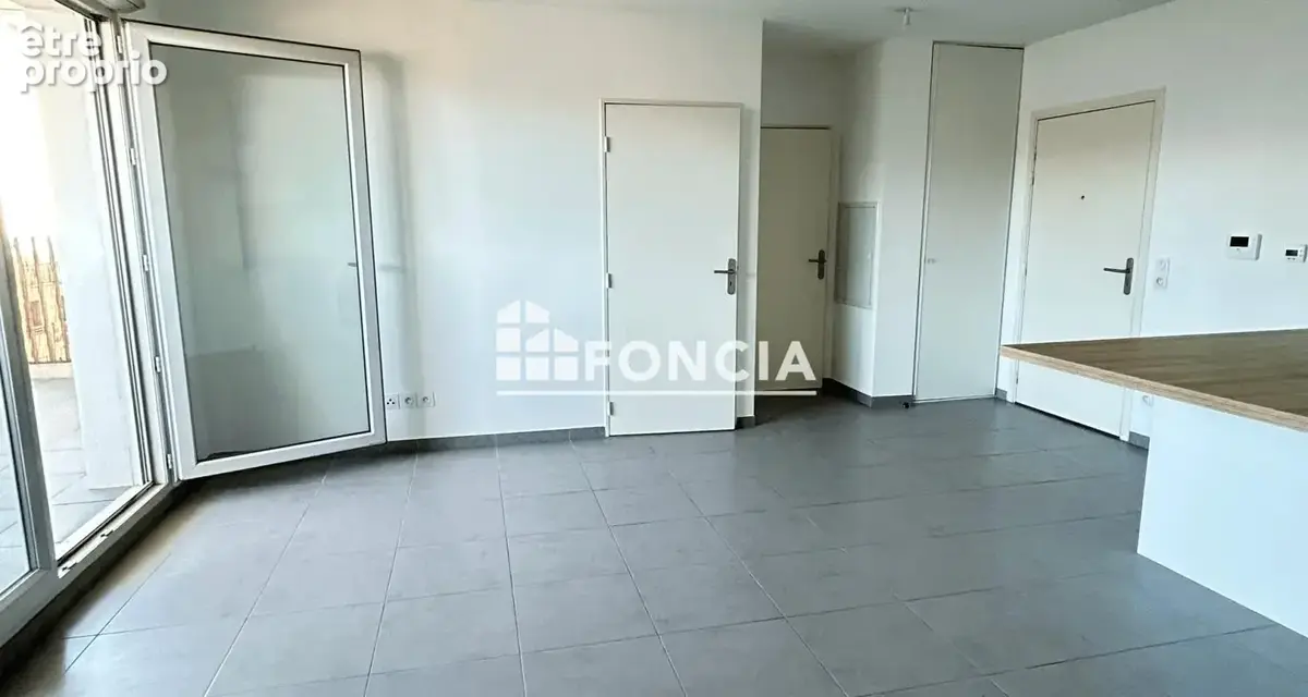 MARSEILLE FLAMMARION / LONGCHAMP - Appartement T2 - 45 m² - terrasse - parking - Exposé Ouest - Résidence 2019 - photo 11