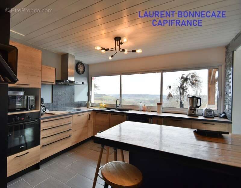 Maison à SAINT-PIERRE-DE-CLAIRAC