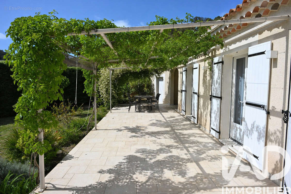 Maison 174 m² à La Roque-Sur-Ceze  - photo 4