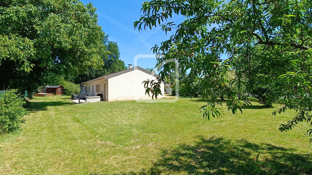 Maison à LE CHANGE