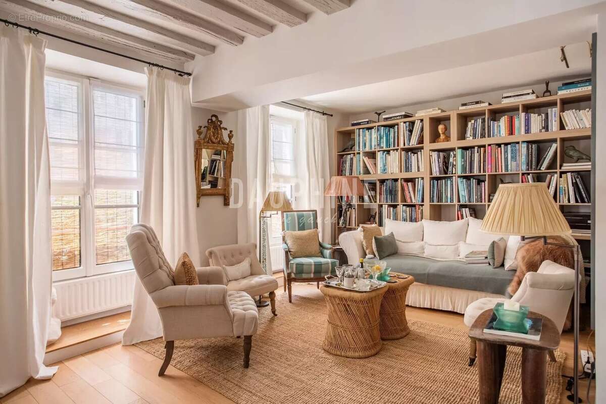 Appartement à PARIS-6E