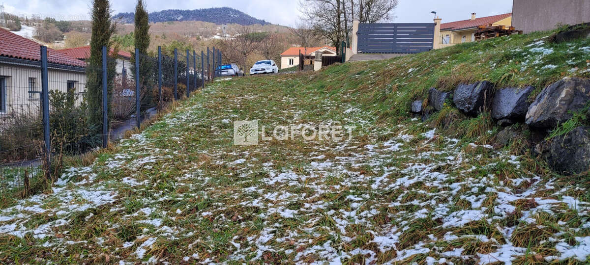 Terrain à ROSIERES