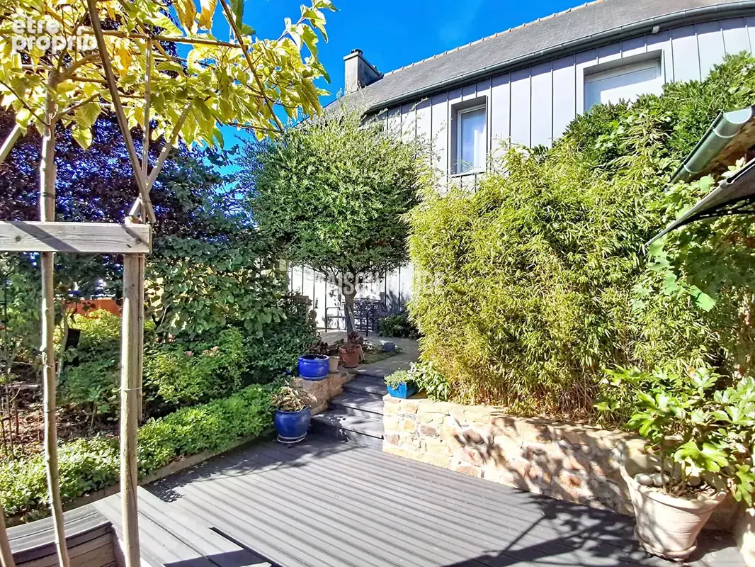 Élégante maison familiale rénovée, cinq chambres, jardin paysager - Coup de coeur assuré - LANGUEUX - photo 20