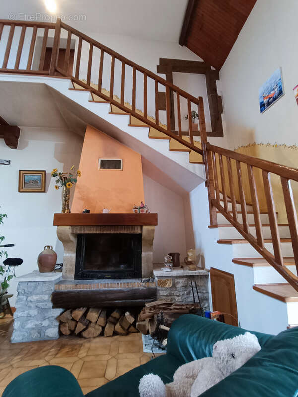 Maison à COUY