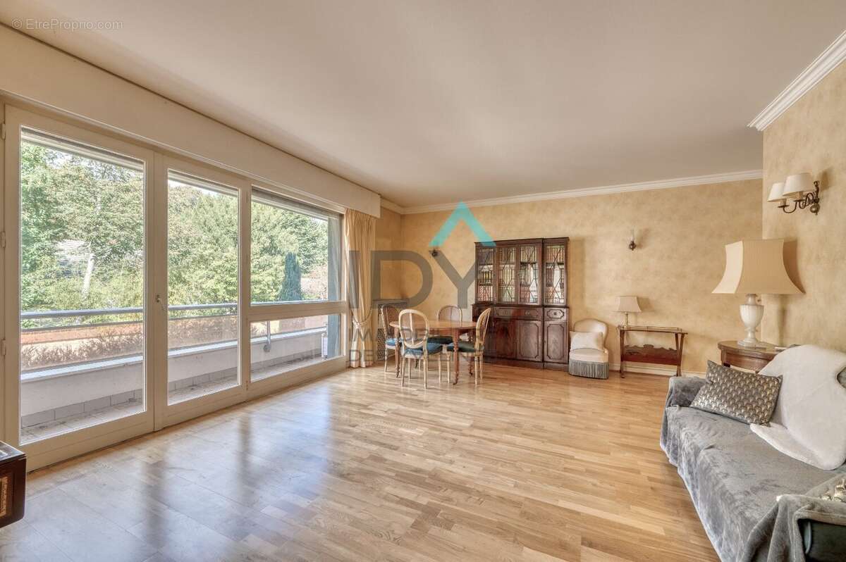 Appartement à SAINT-GERMAIN-EN-LAYE