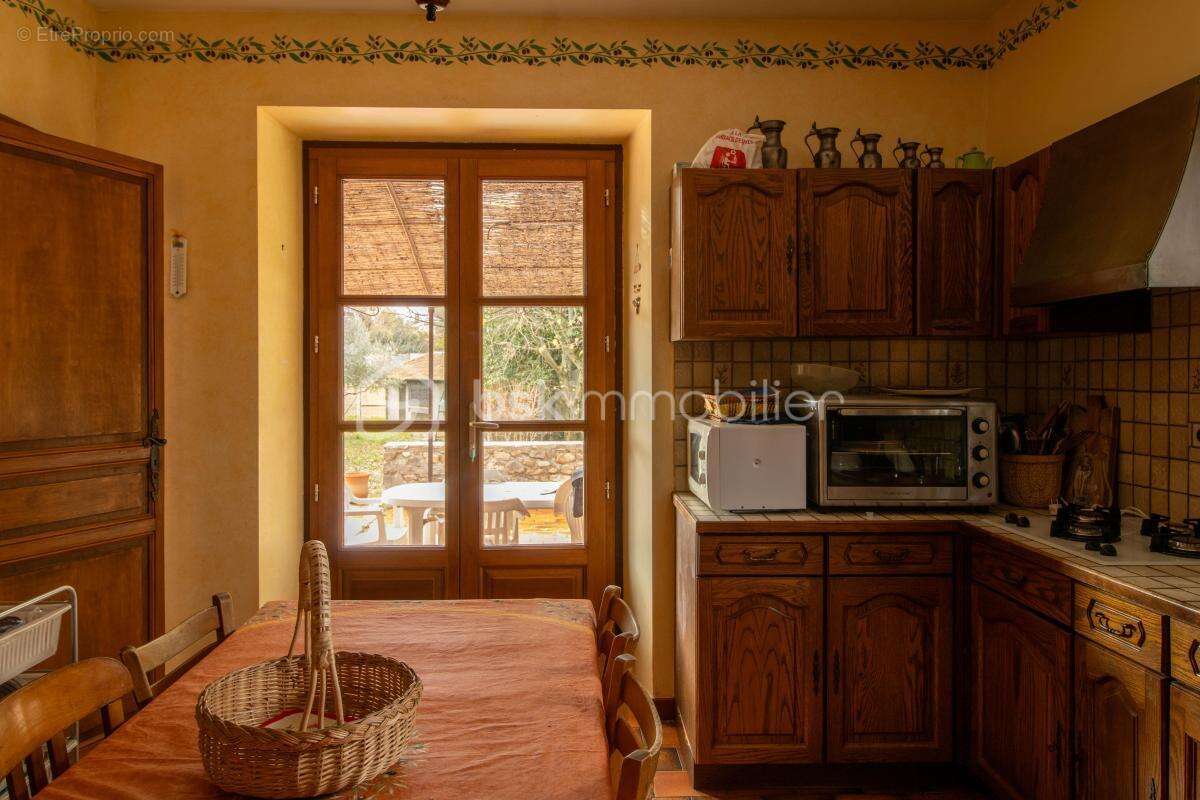 Maison à LEZAN