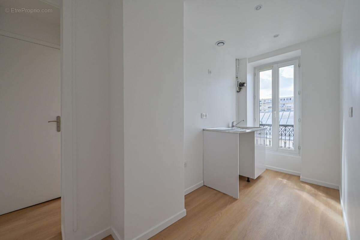 Appartement à PARIS-18E