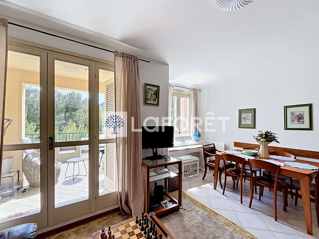 Appartement à BEAUSOLEIL